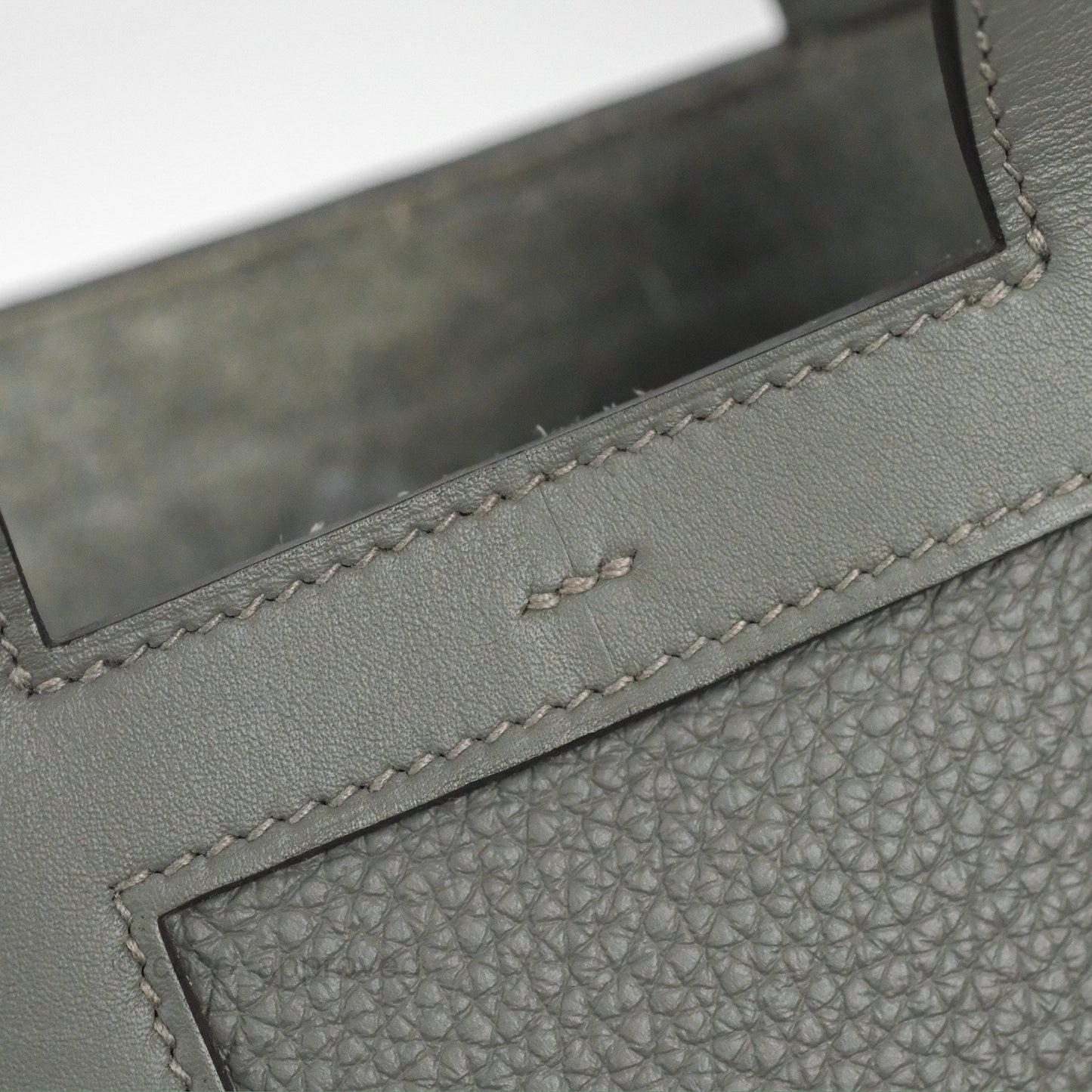 Hermes In-The-Loop 18 Gris Meyer 0L Clemence Gold Hardware