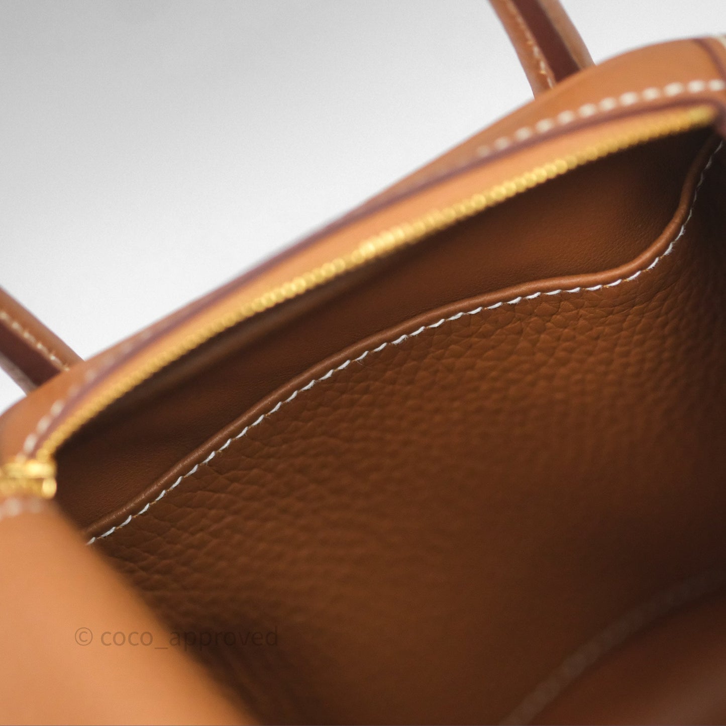 Hermès Lindy 26 Gold 37 Clemence Gold Hardware
