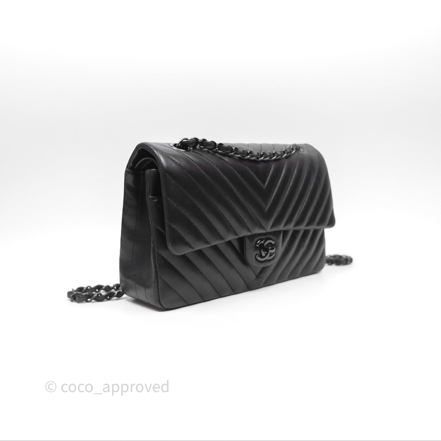 Chanel Classic M/L Medium Flap Chevron Black Lambskin So Black Hardware