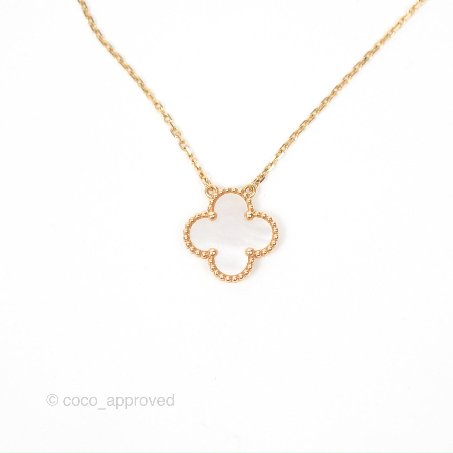 Van Cleef & Arpels Vintage Alhambra Pendant White Mother-of-pearl Yellow Gold