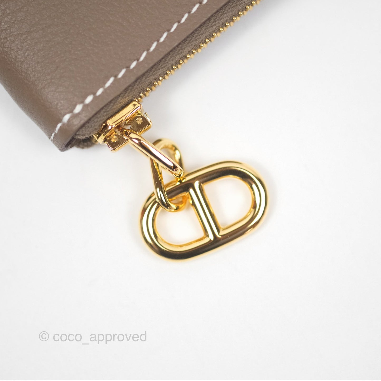 Hermès Zipengo Chaine d'Ancre Compact Card Holder Etoupe 18 Evercolor Gold Hardware