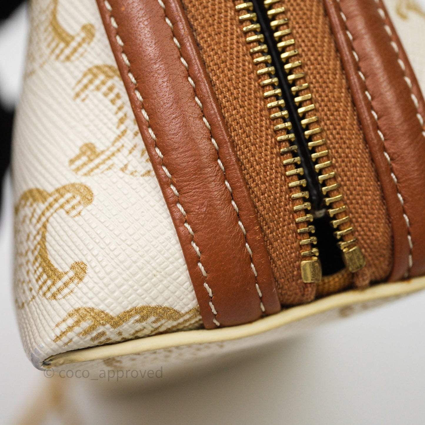 Celine Clutch With Chain Triomphe Canvas White/Tan