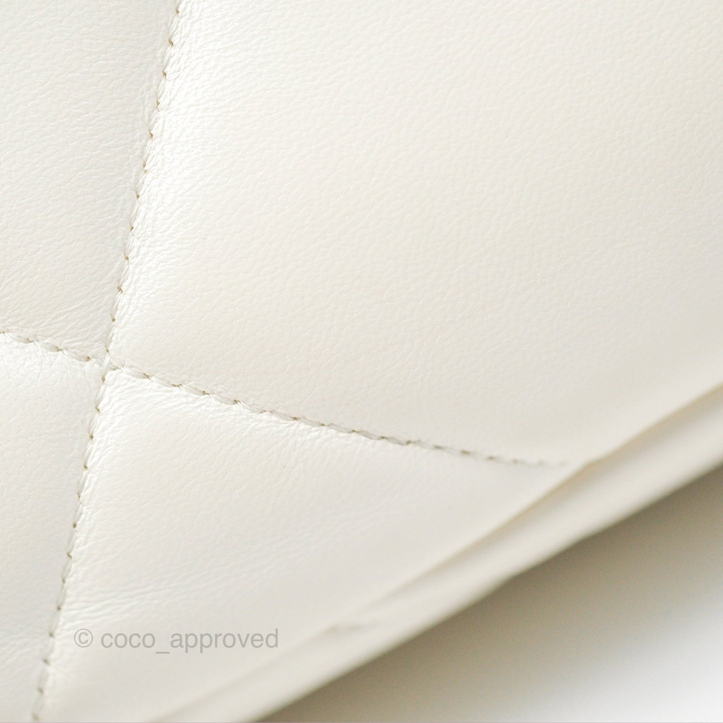 Chanel 19 Small Ivory White Lambskin Mixed Hardware