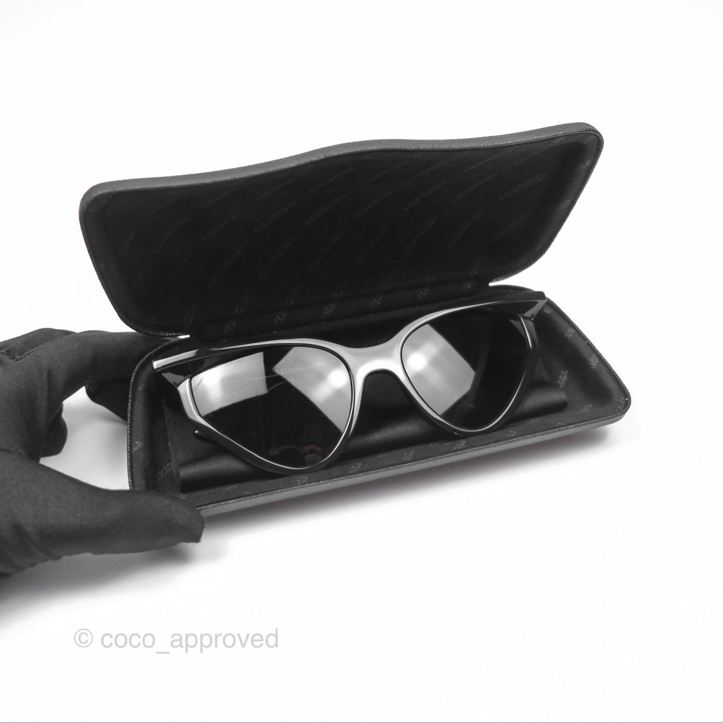 Balenciaga Rim Cat-eye Sunglasses Black