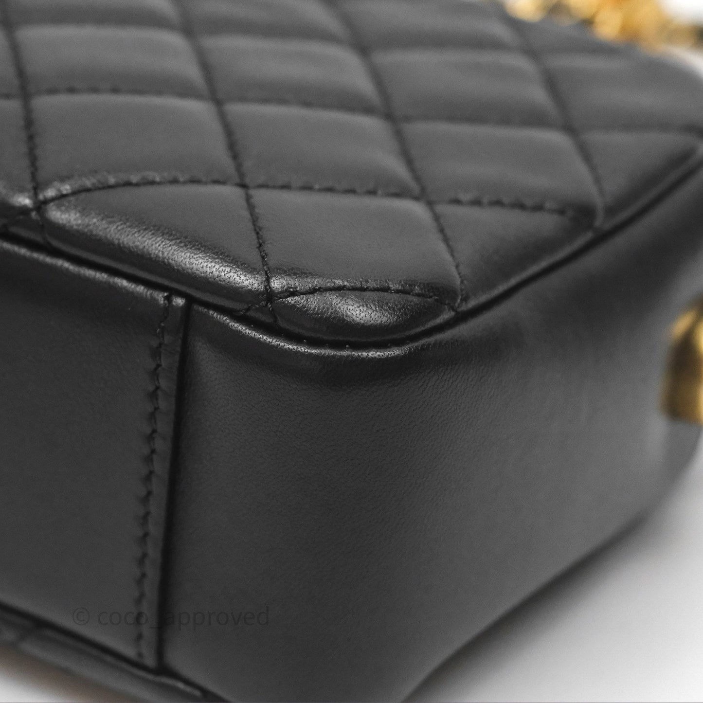 Chanel Quilted CC Pearl Crush Camera Case Black Lambskin Gold Hardware