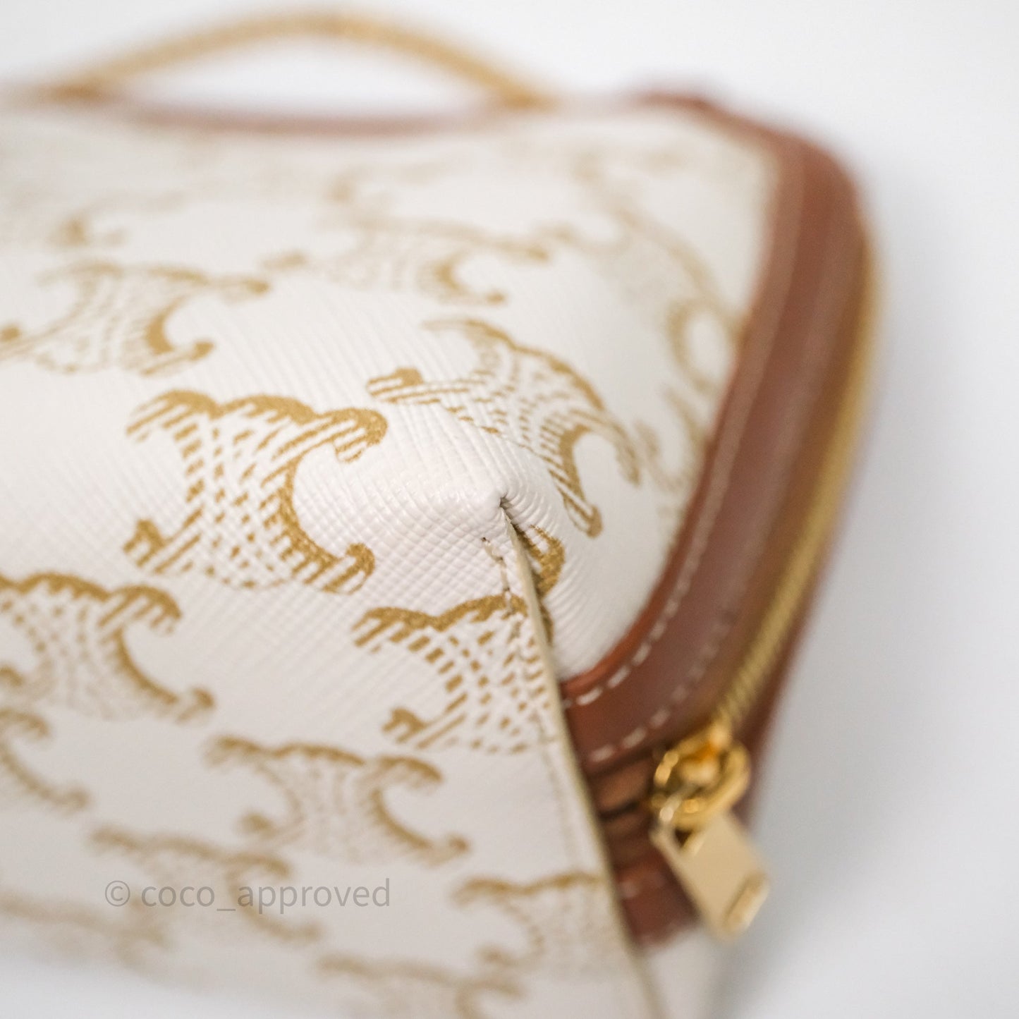 Celine Clutch With Chain Triomphe Canvas Lambskin White/Tan