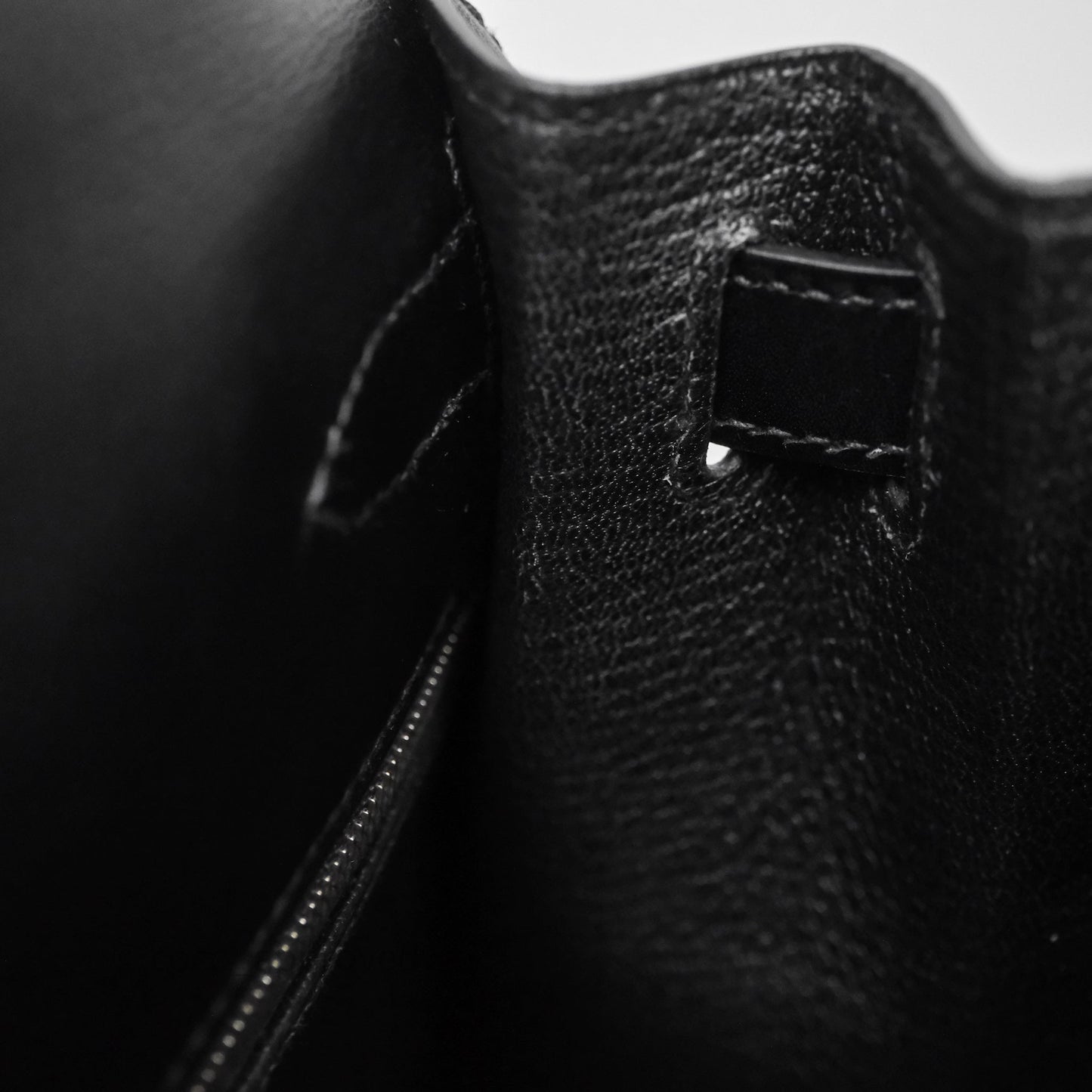 Hermès Kelly 28 Sellier Black Noir 89 Box Leather Palladium Hardware