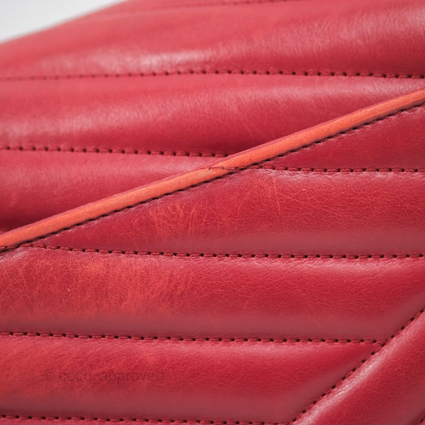 Chanel Chevron Shoulder Bag Red Calfskin Aged Gold Hardware