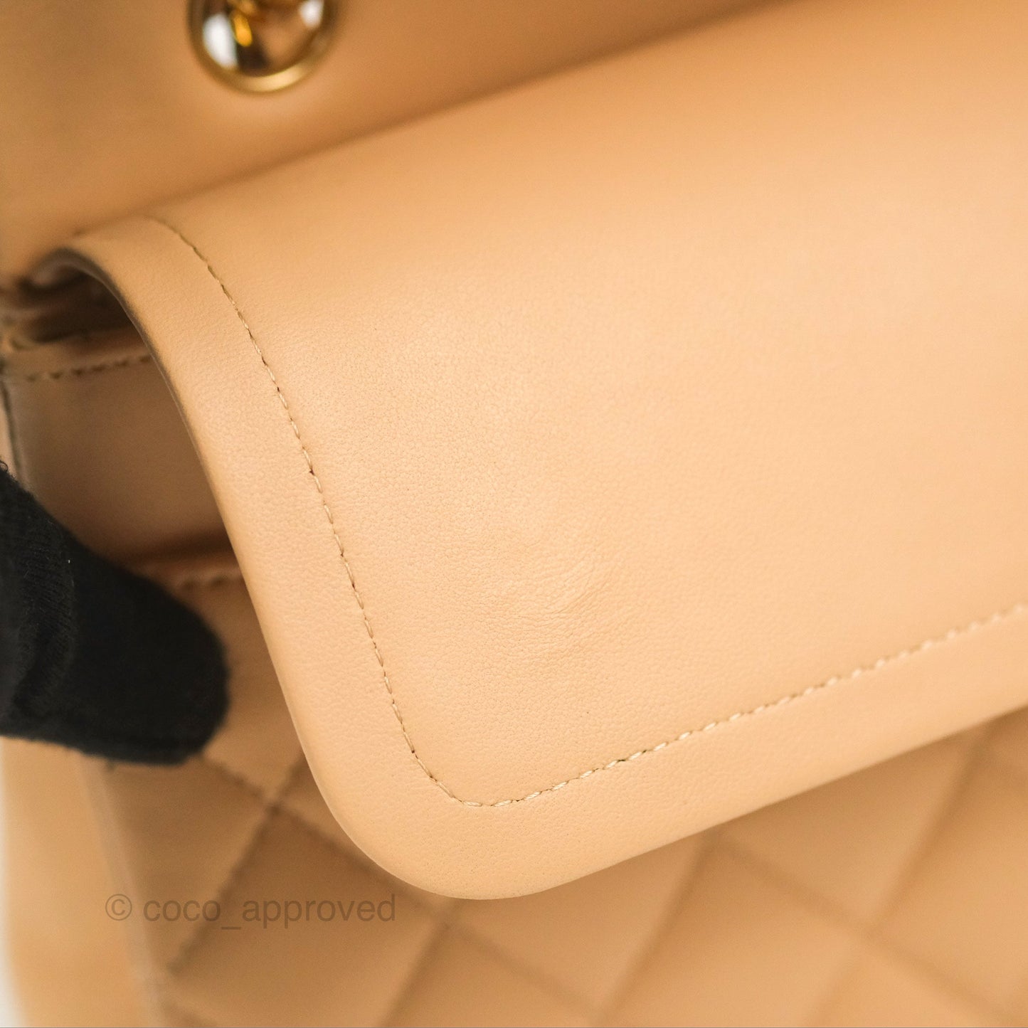 Chanel Classic M/L Medium Flap Quilted Beige Lambskin Gold Hardware