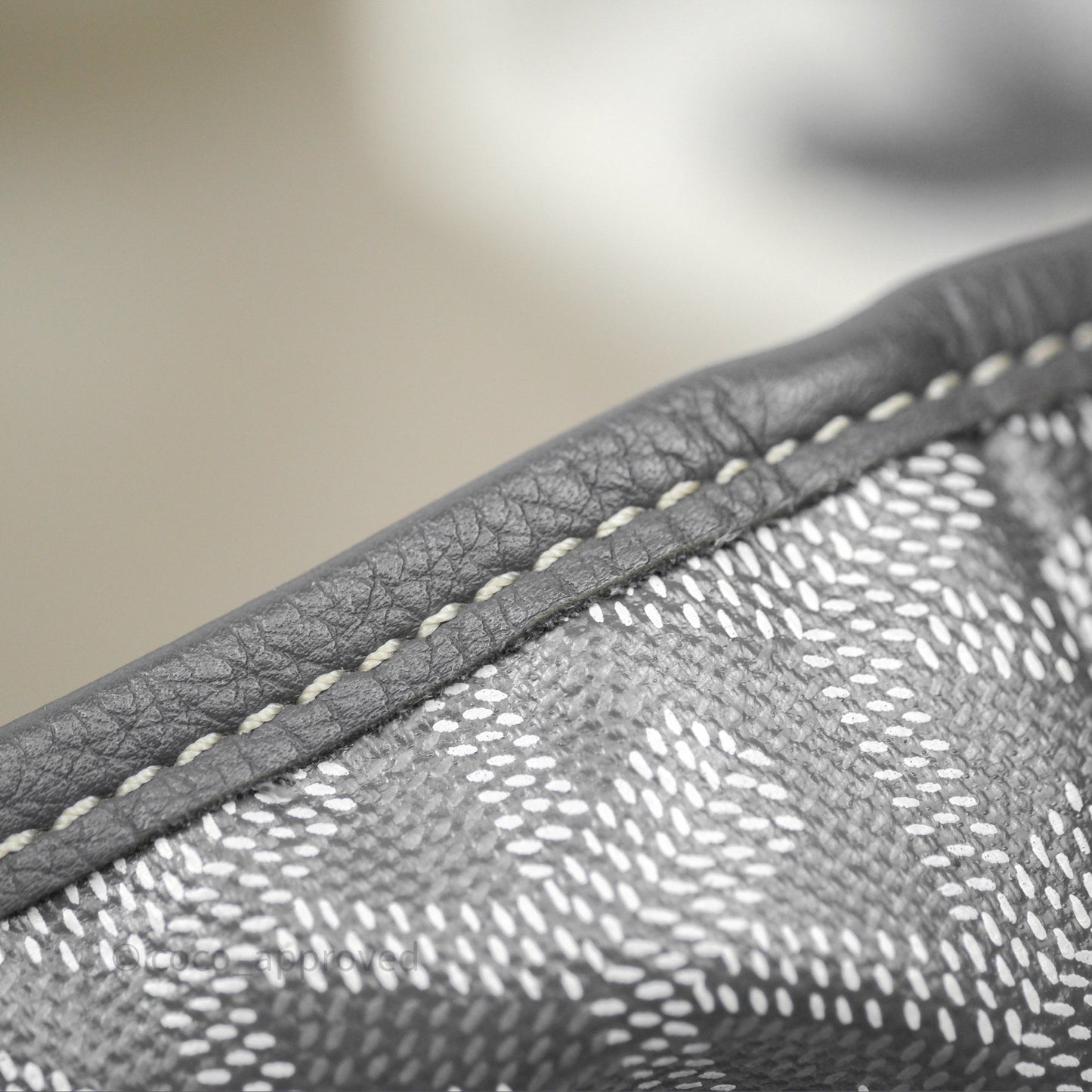 Goyard St Louis Tote PM ⁣⁣⁣⁣⁣⁣⁣⁣⁣⁣⁣⁣⁣⁣⁣⁣⁣⁣⁣⁣Grey