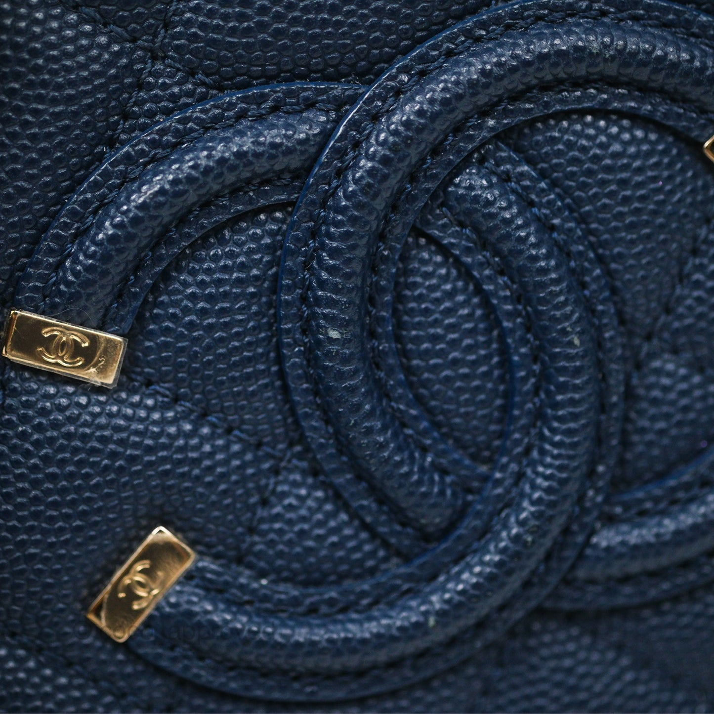 Chanel Quilted Small CC Filigree Vanity Case Navy Caviar Gold Hardware