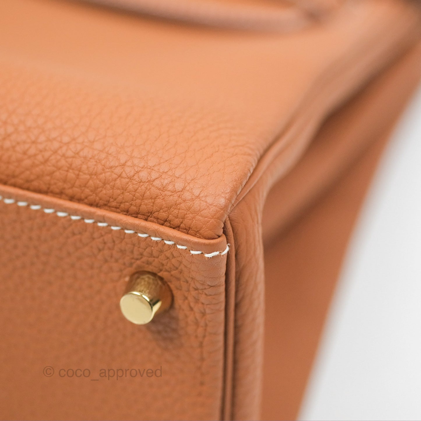 Hermès Kelly 28 Retourne Gold Togo Gold Hardware