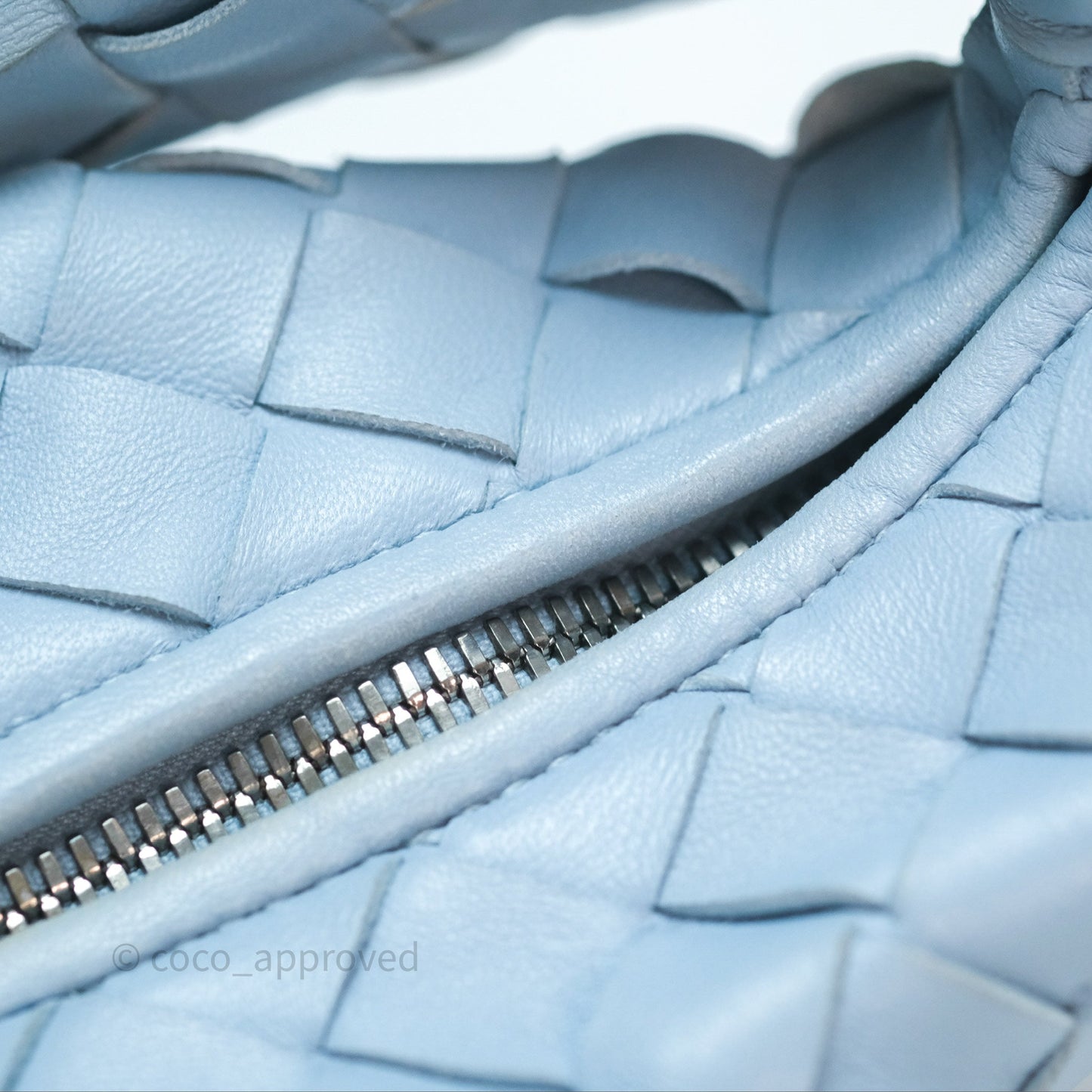 Bottega Veneta Mini Jodie Bag Intrecciato In Ice Lambskin Silver Hardware⁣⁣