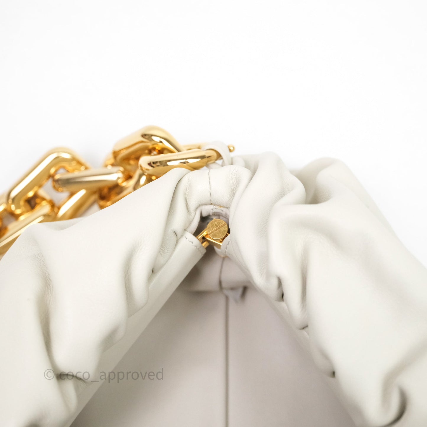 Bottega Veneta Chain Pouch Plaster Calfskin