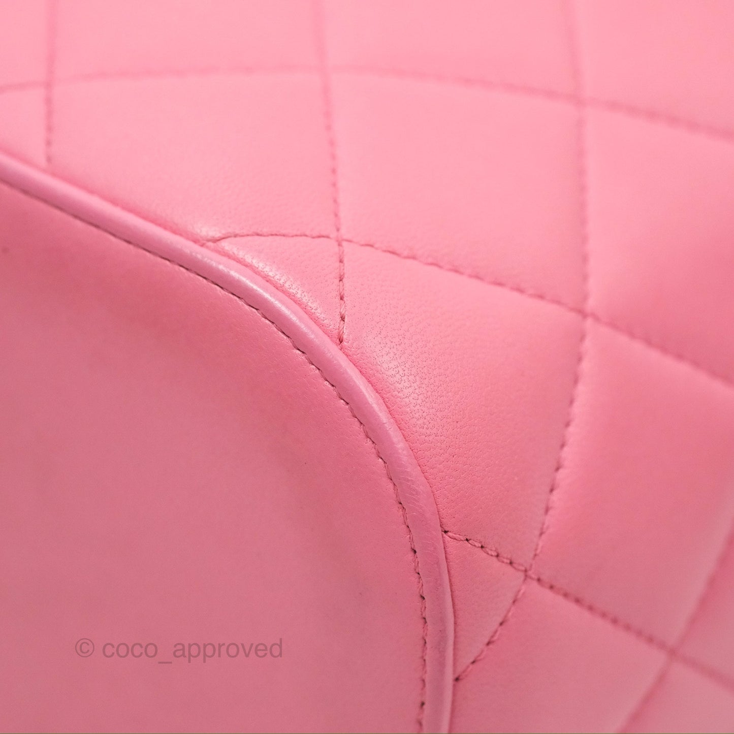 Chanel Small Quilted Top Handle Vanity Case Pink Lambskin Gold Hardware