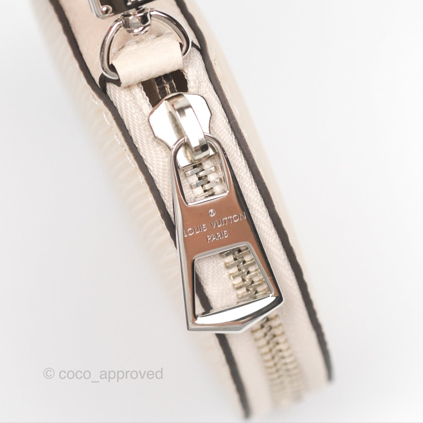 Louis Vuitton Marellini Quartz Silver Hardware