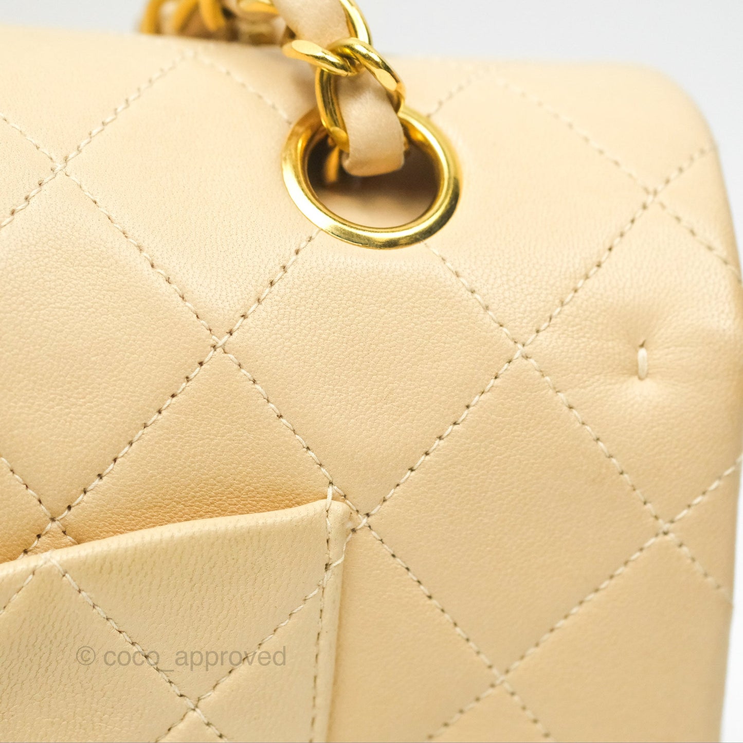 Chanel Vintage Medium Classic Flap Beige Lambskin 24K Gold Hardware