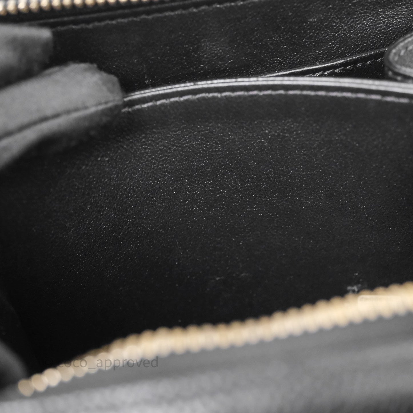 Chanel Quilted Small CC Filigree Vanity Case Black Caviar Aged Gold Hardware