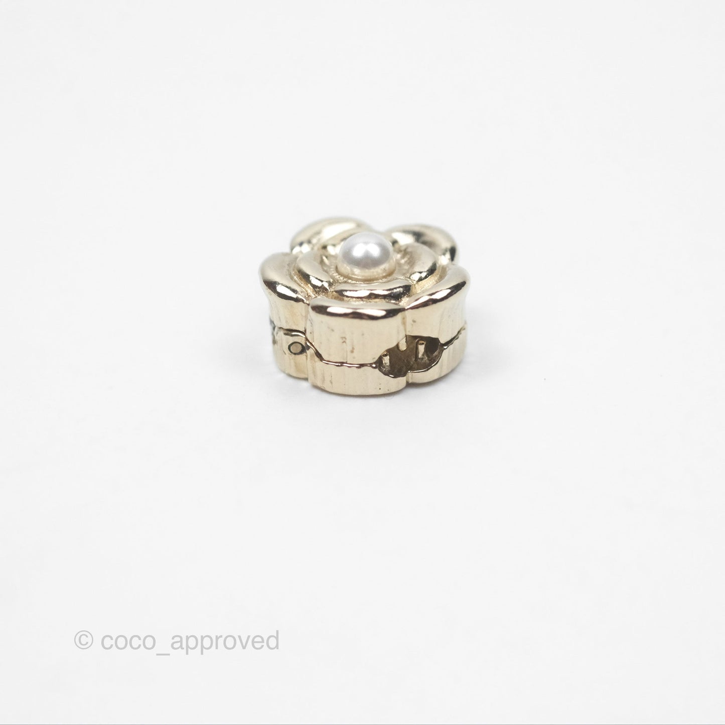 Chanel Magnetic Hair Accessory Hair Clip Set Gold Tone 22P