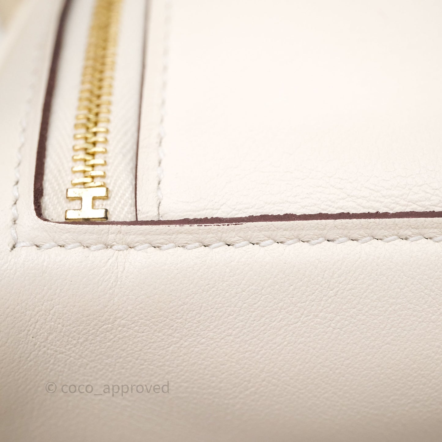 Hermès Mini Lindy 20 Nata I2 Swift Gold Hardware
