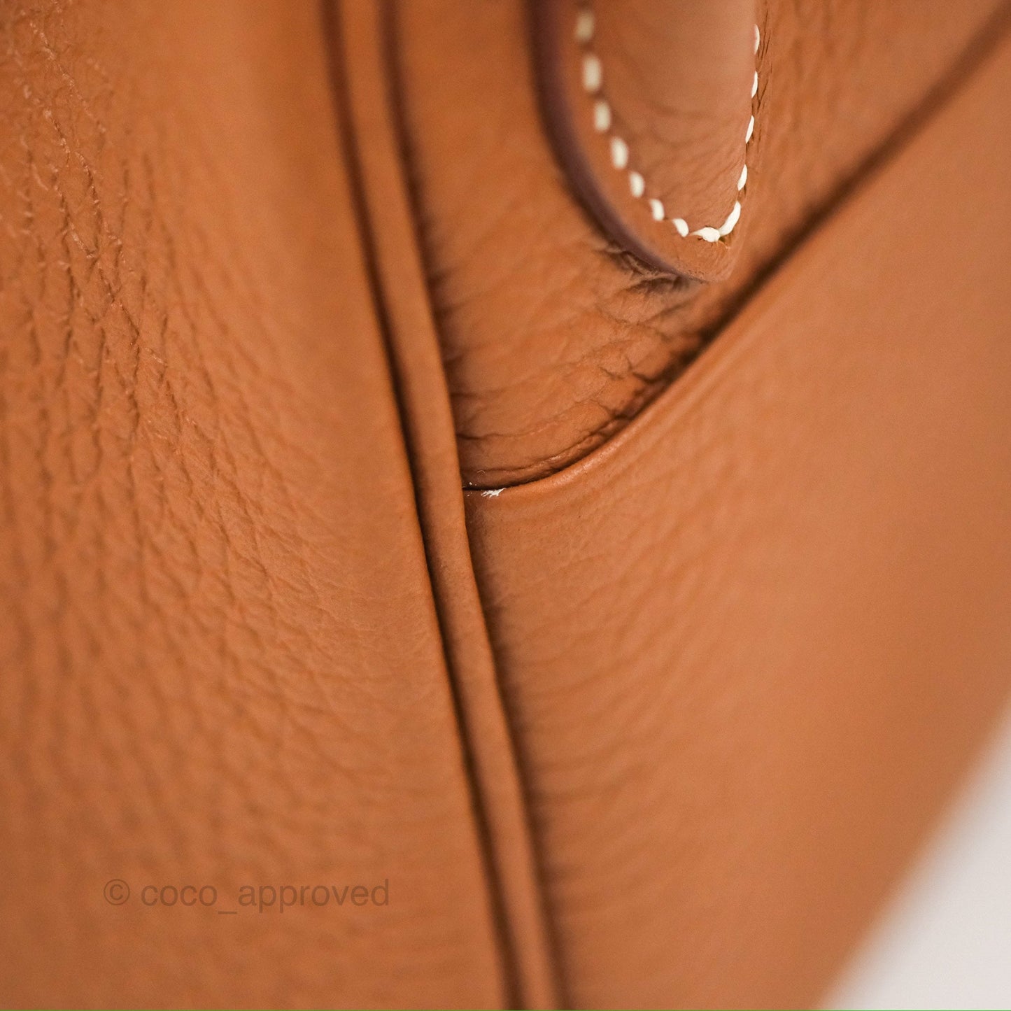 Hermès Mini Lindy 20 Gold Clemence Gold Hardware