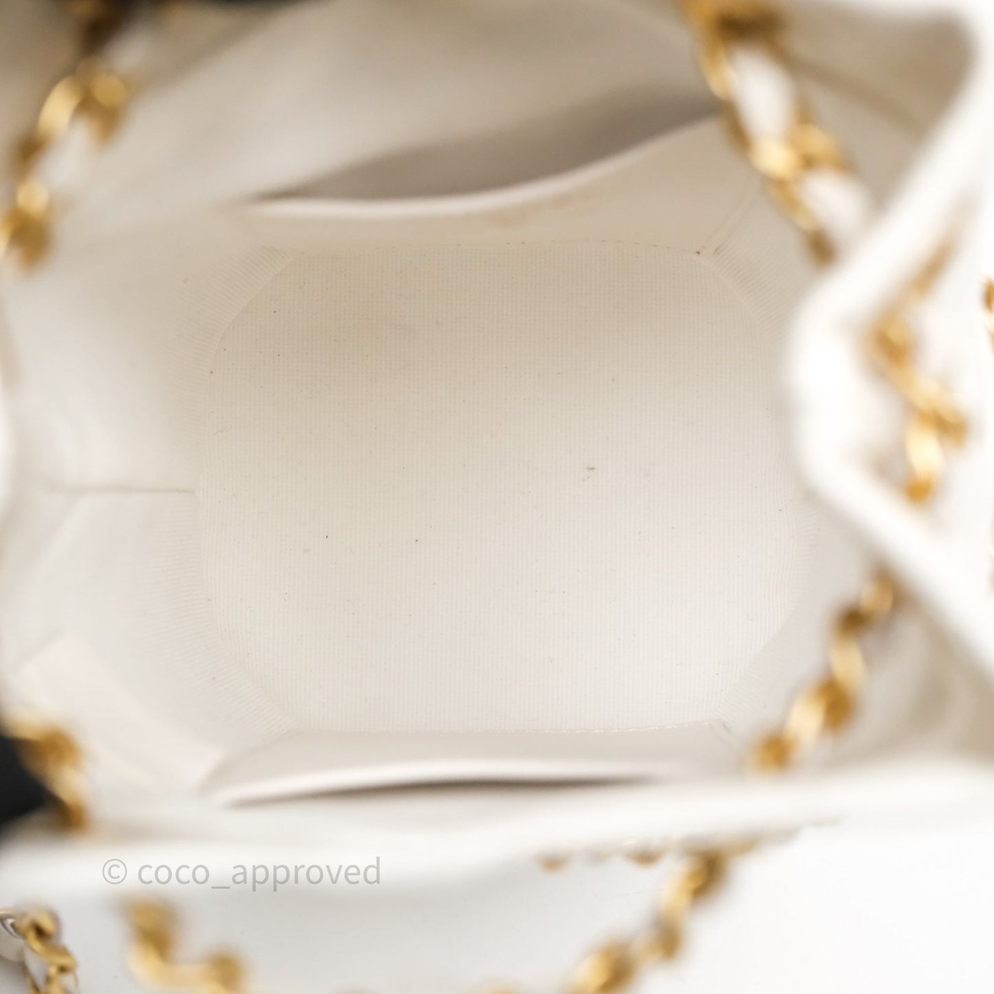 Chanel Mini Bucket Bag White Shiny Lambskin Aged Gold Hardware 25C