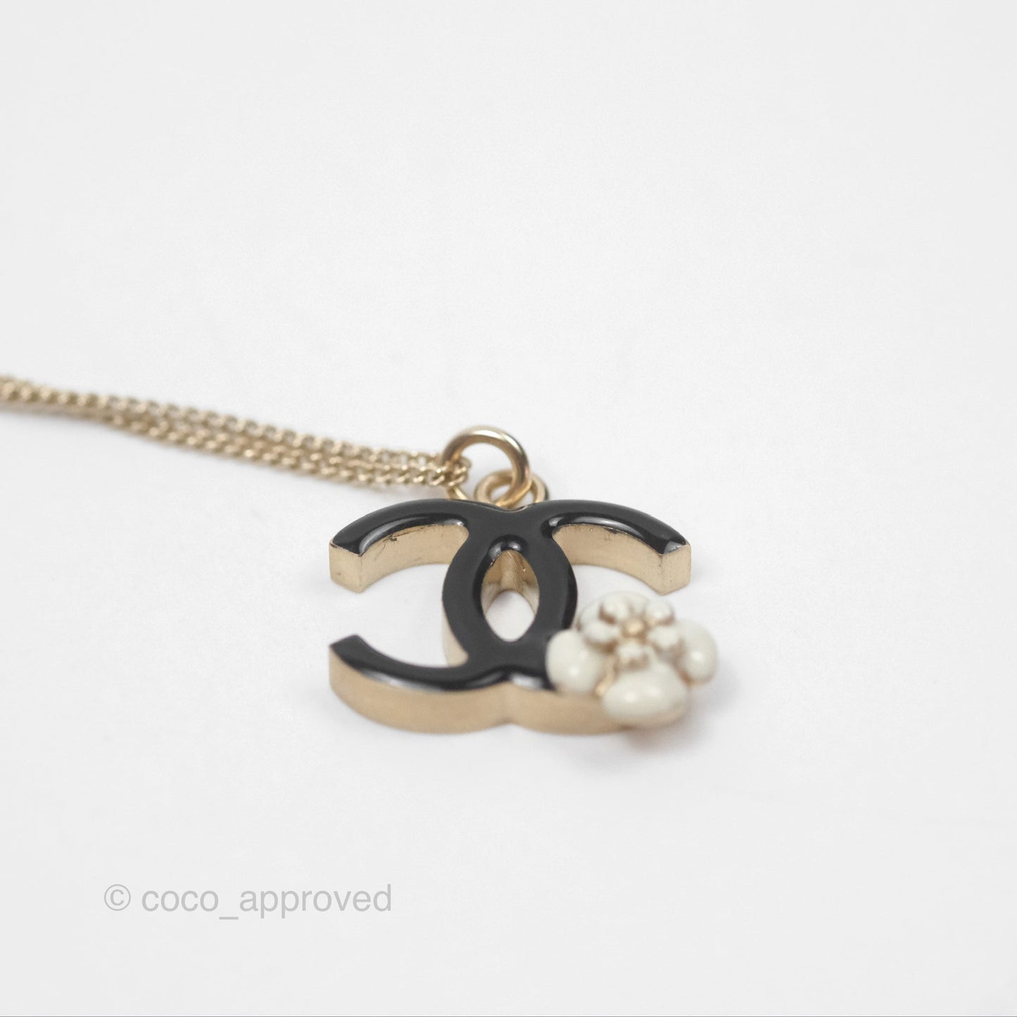 Chanel Black CC Necklace Gold Tone 9A
