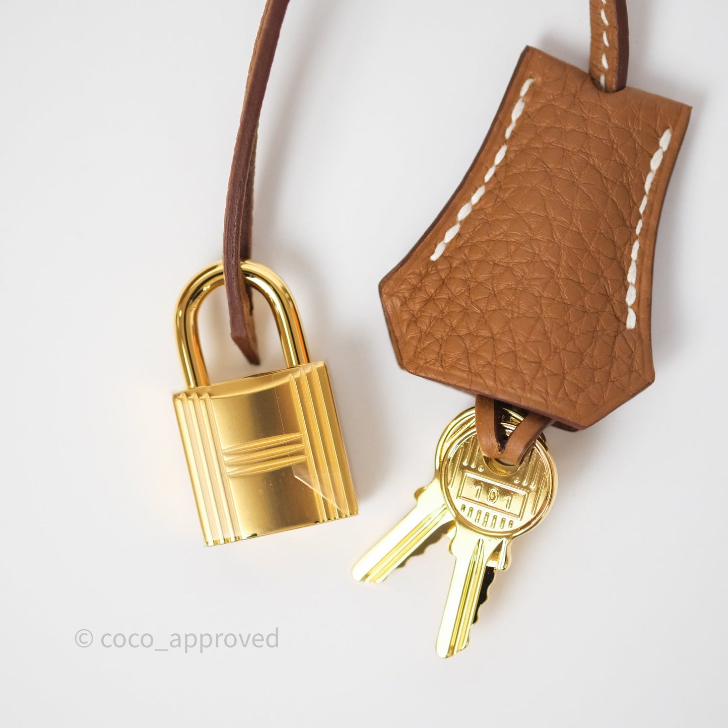 Hermès Kelly Retourne 25 Gold Togo Gold Hardware