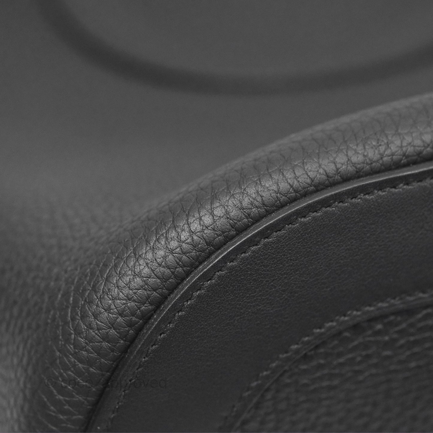 Hermès In-The-Loop 23 Noir 89 Clemence Palladium Hardware
