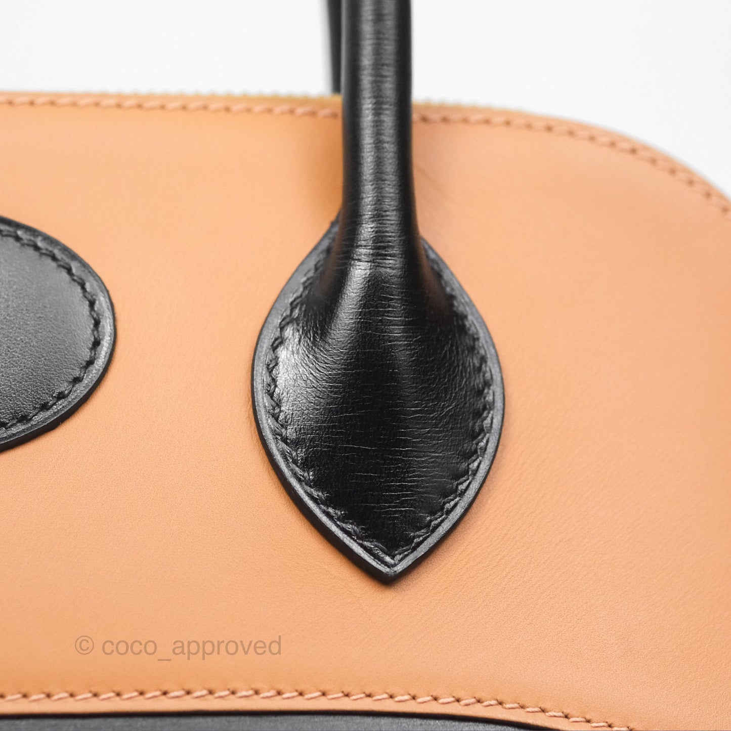 Hermès Bolide 31 Noir 89 / Natural Box Leather Gold Hardware