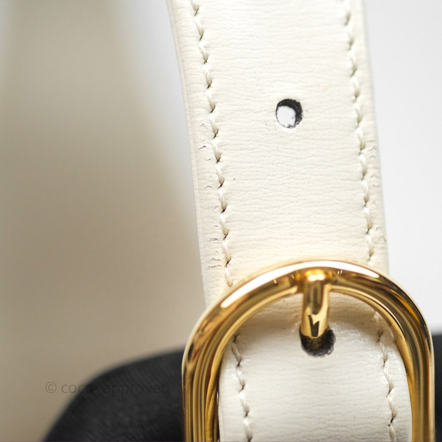 Gucci Jackie 1961 White Small Shoulder Bag Gold Hardware
