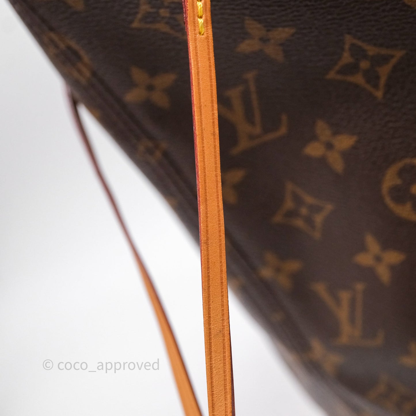 Louis Vuitton Neverfull MM Tote Bag Monogram Canvas