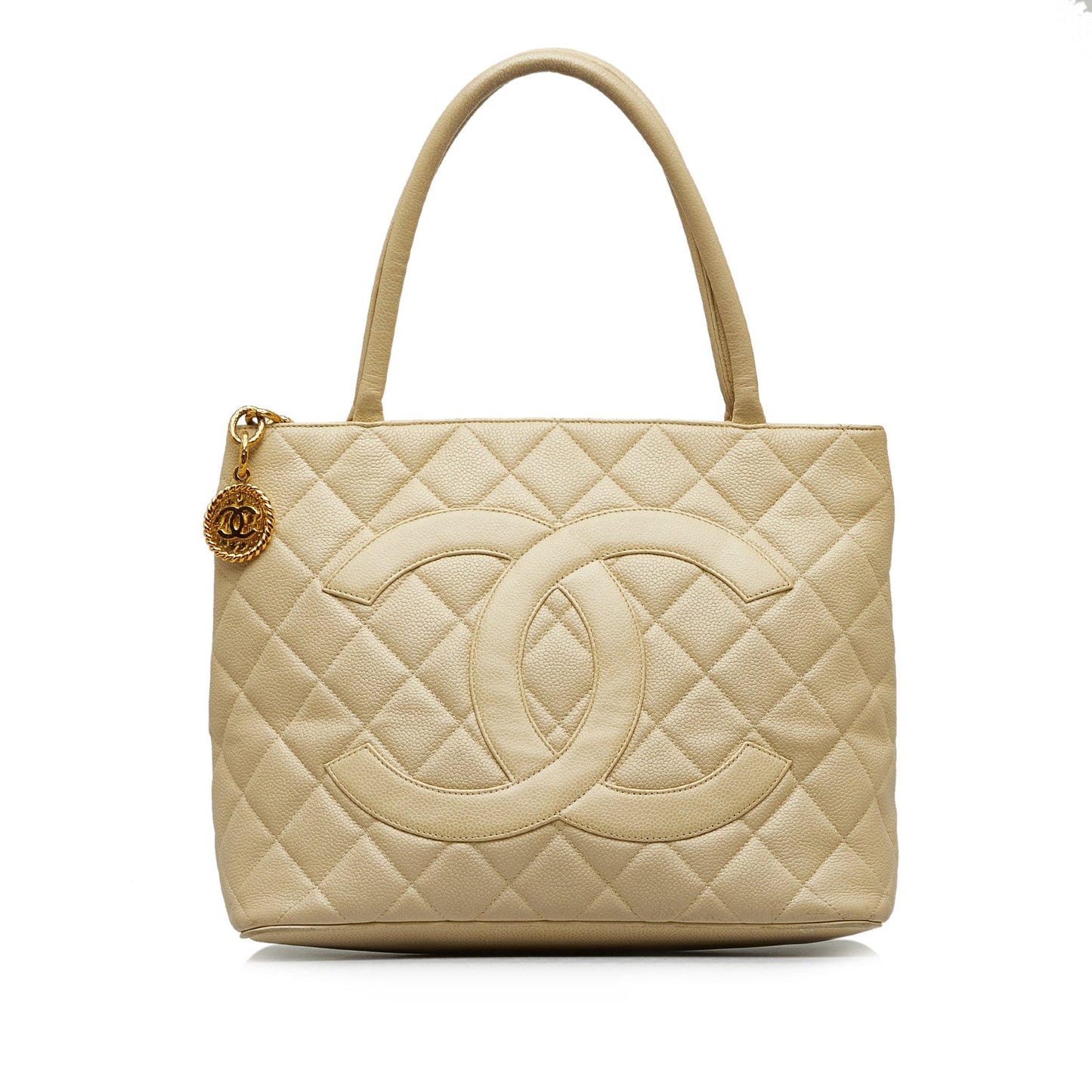 Luxury Chanel Medallion Tote Bag White Caviar Gold