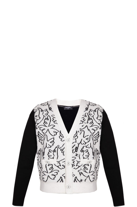 CHANEL Knit Cardigan Cashmere Doves Cruise 22