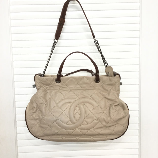 Luxury Chanel Hobo Bag