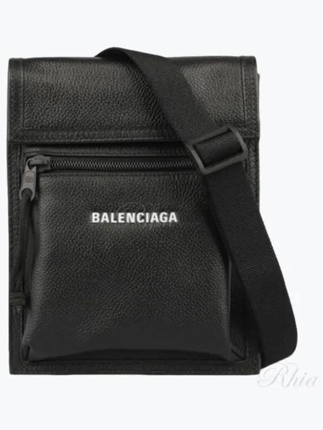 Luxury Balenciaga Explorer Pouch Cross Bag Black