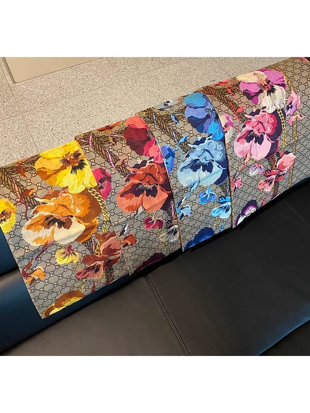 Luxury Gucci Trending 2025 GG Flower Square Shawl Wool Muffler Red
