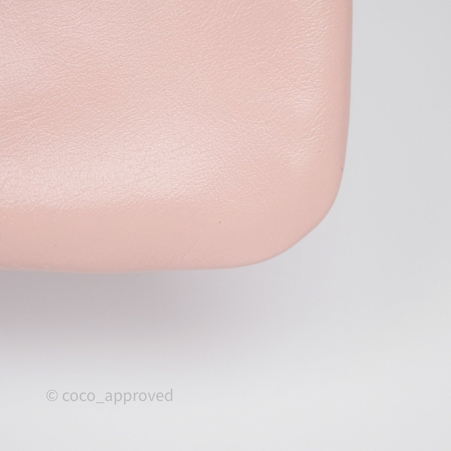 Chanel 22 Medium Pink Crumpled Calfskin Aged Gold Hardware