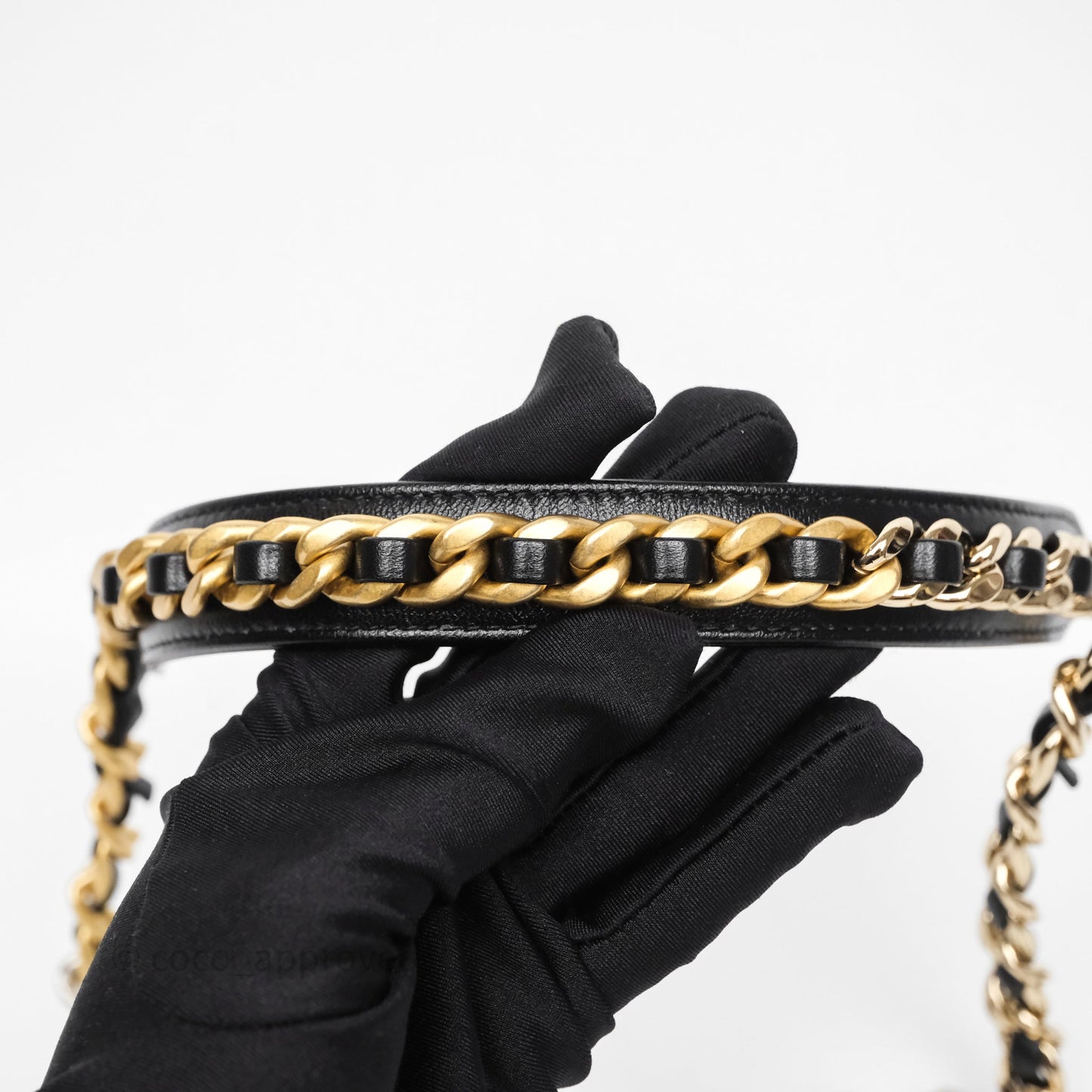 Chanel 19 Round Clutch With Chain Black Mixed Hardware