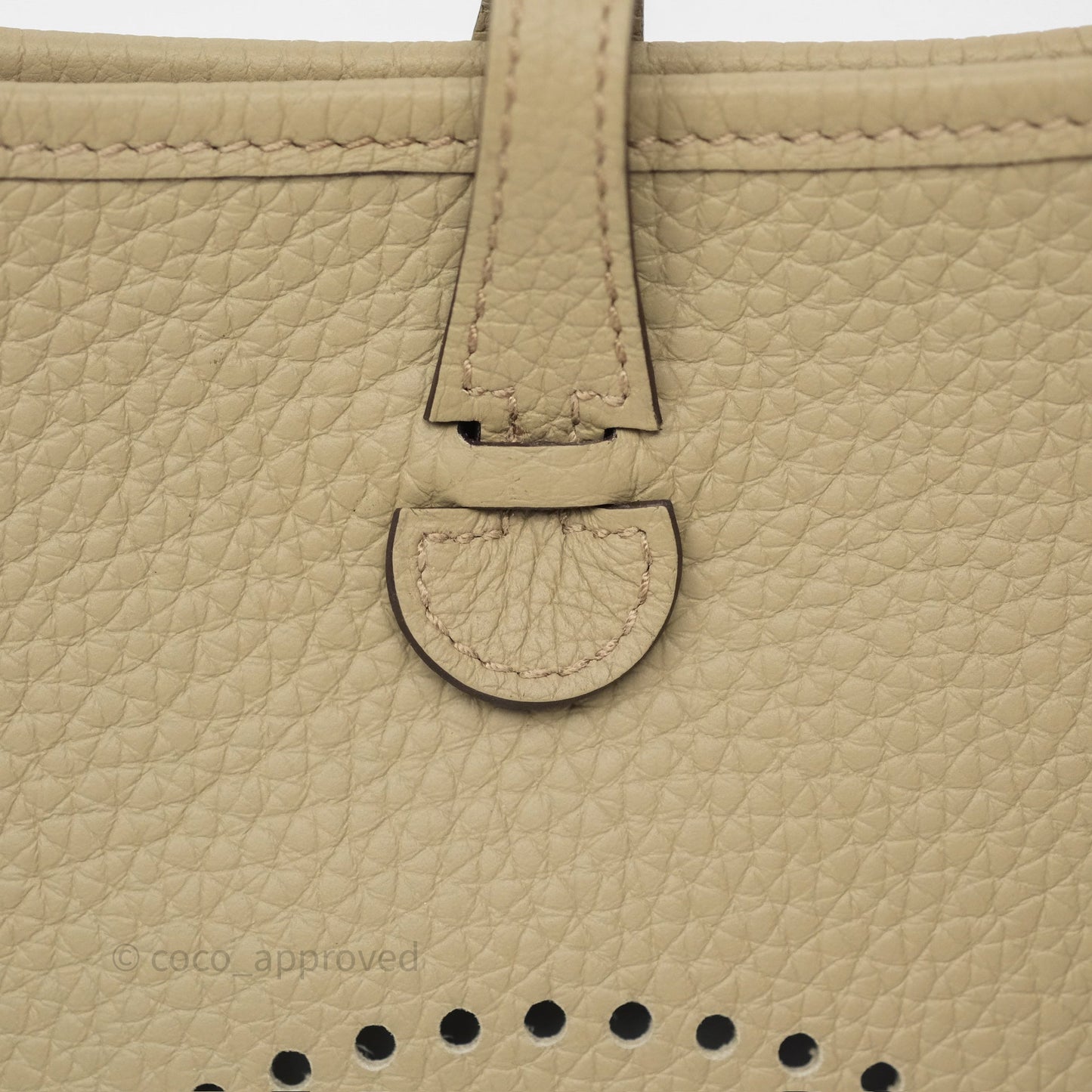Hermès Mini Evelyne 16 Beige Marfa 8Q Clemence Gold Hardware