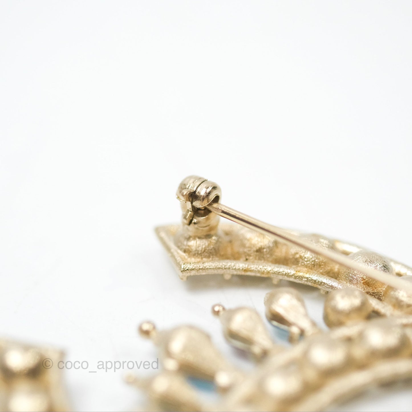 Chanel CC Crystals Brooch Gold Tone 19S