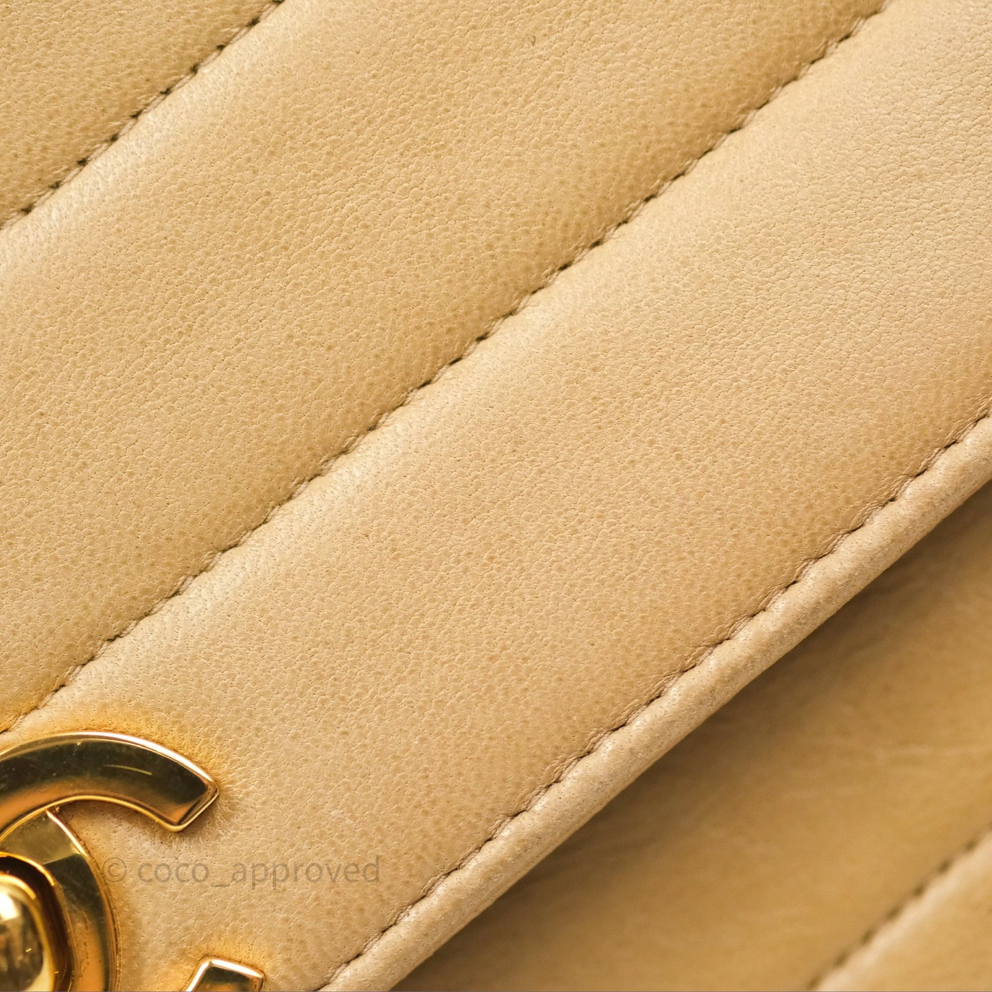 Chanel Vintage Medium Flap Chevron Beige Lambskin 24K Gold Hardware