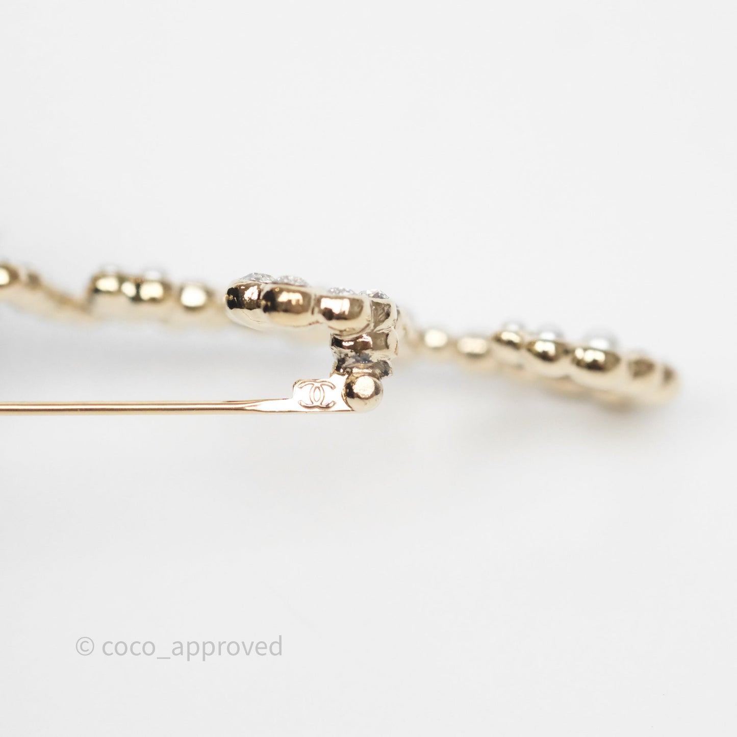 Chanel Logo Pearl Crystal Brooch Gold Tone 20V