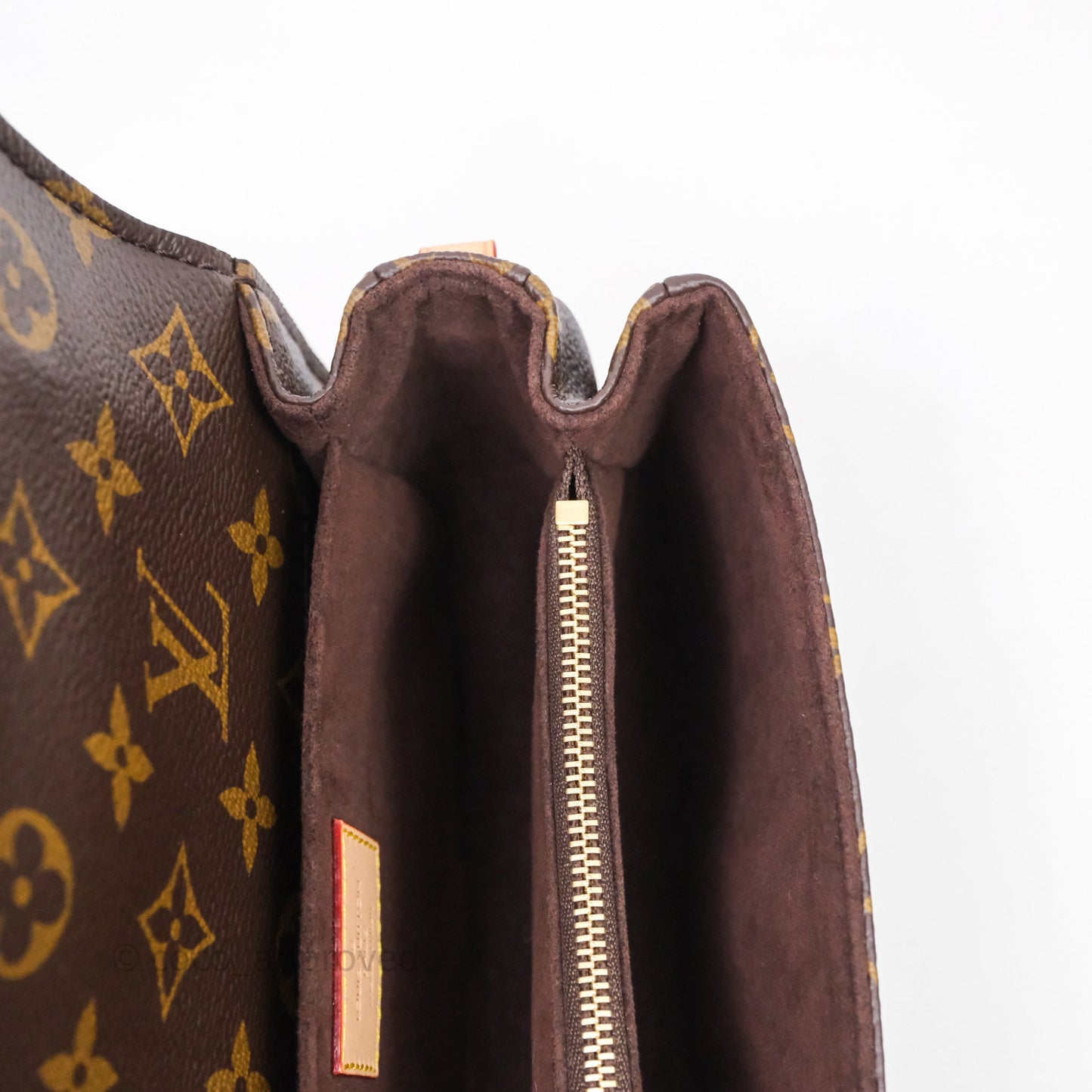 Louis Vuitton Pochette Métis East West Monogram Canvas