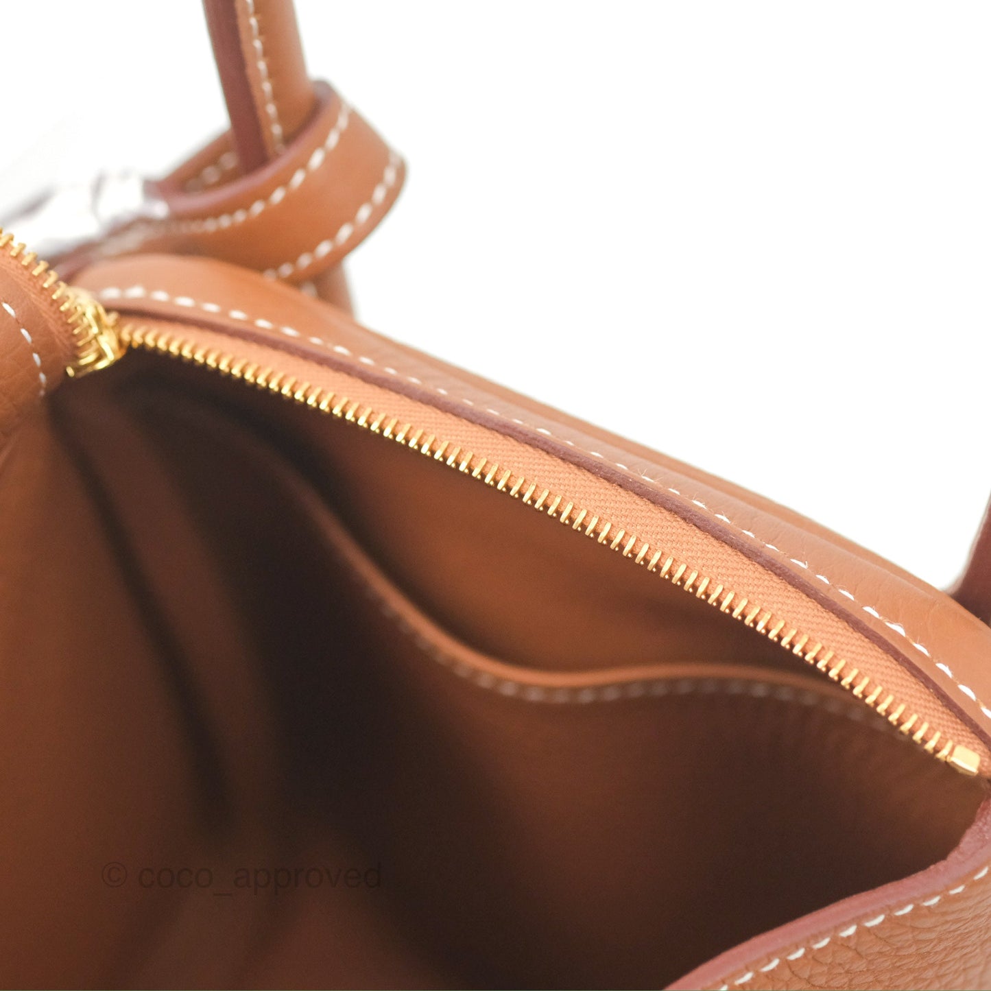 Hermès Lindy 26 Gold Taurillon Clemence Gold Hardware