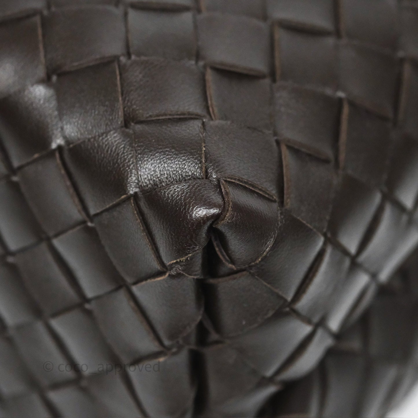 Bottega Veneta Medium Andiamo Bag Fondant Brown Intrecciato Lambskin