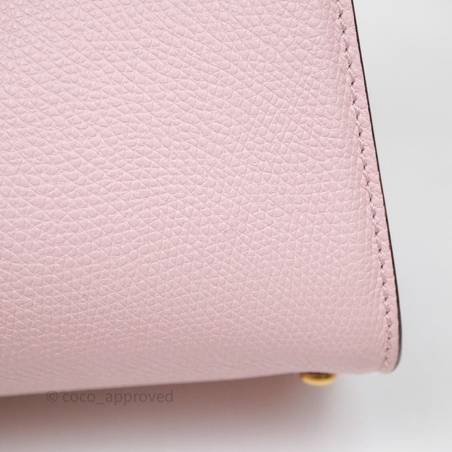 Valentino Garavani Small Vsling Grainy Calfskin Bag Light Pink Aged Gold Hardware