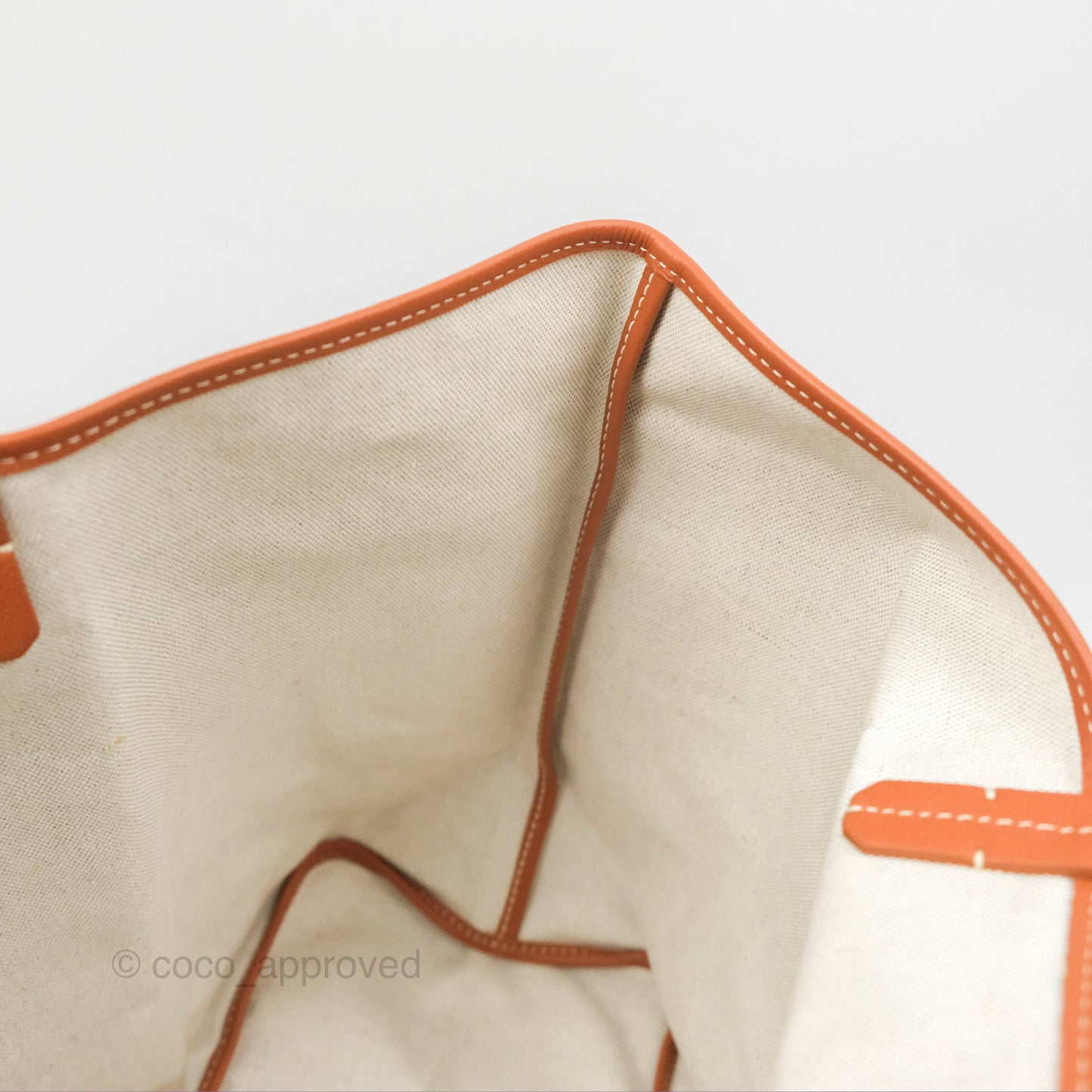 Goyard Saint Louis Tote PM⁣⁣⁣⁣⁣⁣⁣⁣⁣⁣⁣⁣⁣⁣⁣⁣⁣⁣⁣⁣ Black/Tan