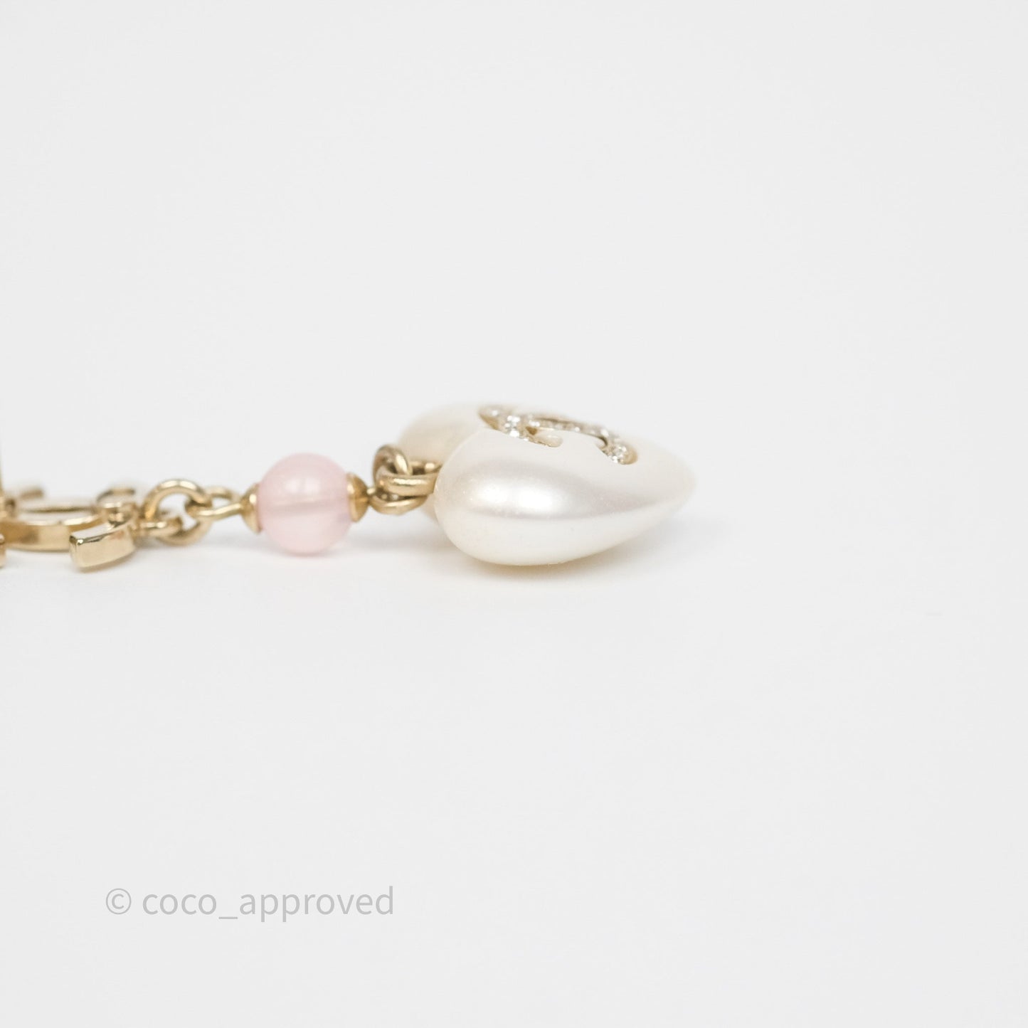 Chanel CC Pink Bead Heart Pearl Crystal CC Drop Earrings Gold Tone 21B