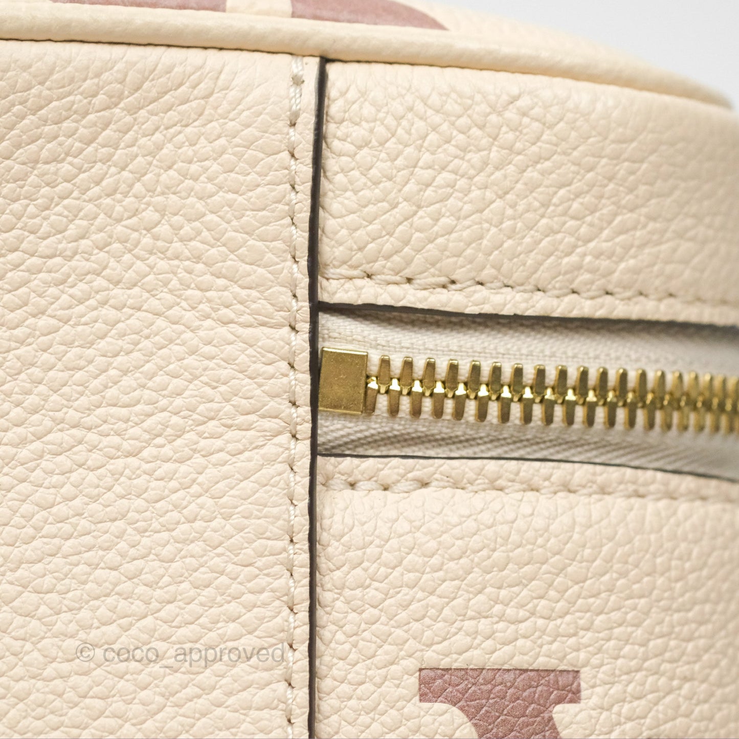 Louis Vuitton Vanity PM Empreinte Monogram Giant Creme/Bois de Rose